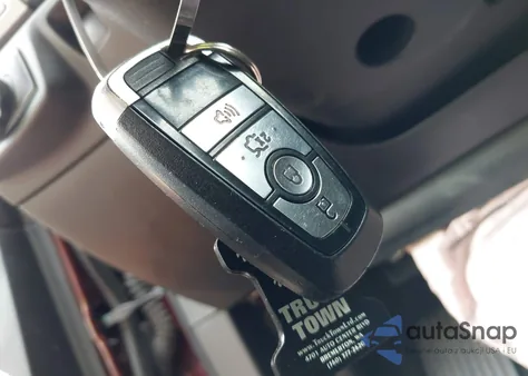 2017 Ford Fusion Se z USA, uszkodzony, nr VIN 3FA6P0HD8HR373768